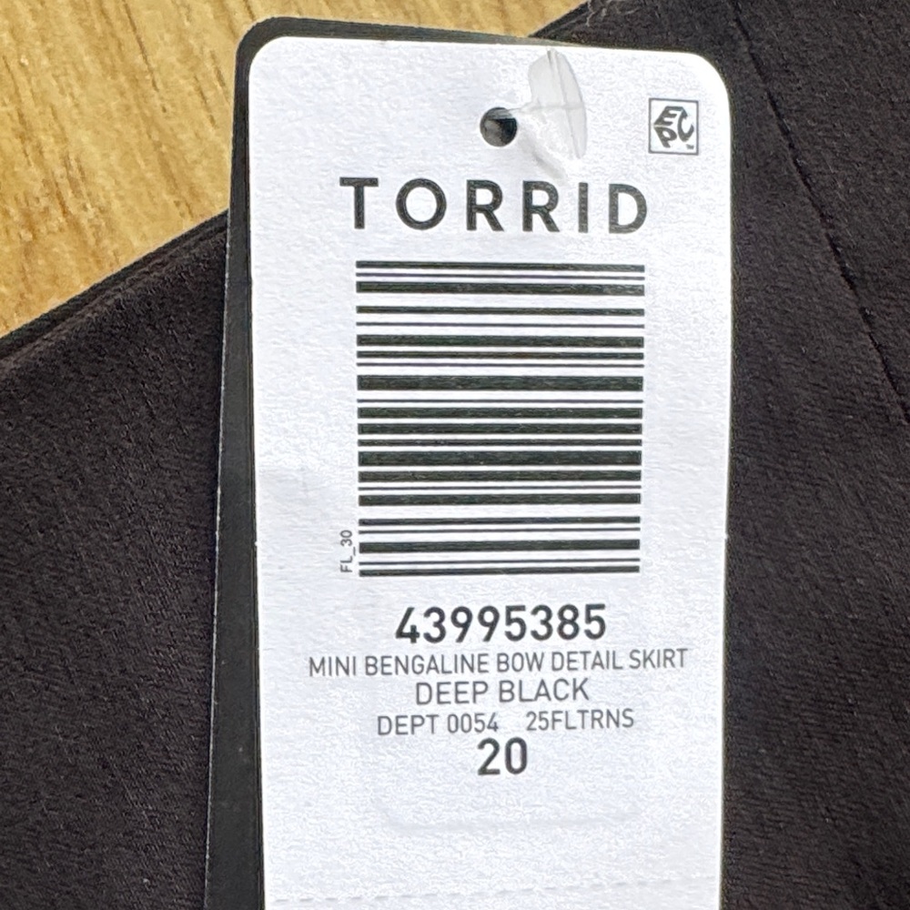 TORRID NWT size 20 2X Deep Black mini bengaline bow detail Skirt NEW - Picture 5 of 6